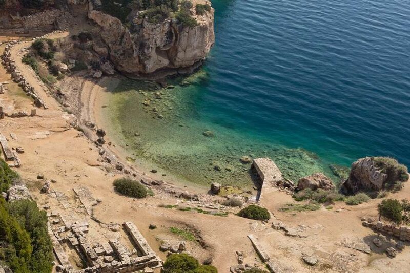 Corinto antica e l'antico santuario di Era (possibilità di nuoto)
